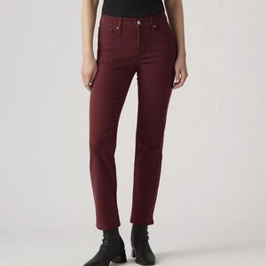 Levi Women’s Burgundy Jeans